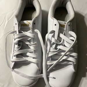 Puma White / Gold Sneakers Size 7.5